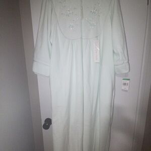 Miss Elaine Soft Nightgown
